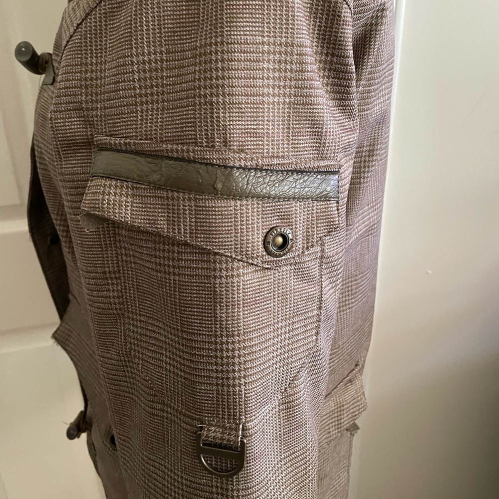 Unique Firefly Jacket - Picture 8 of 16